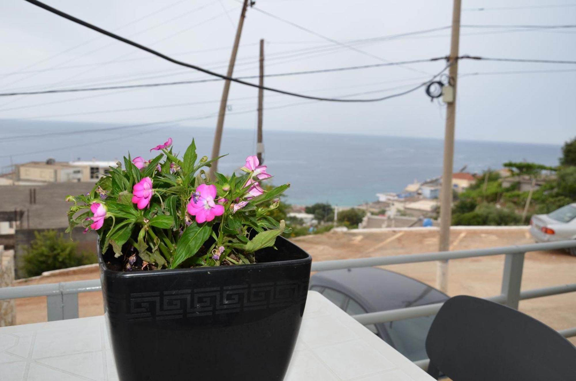 Harmonia Guest House 2 Himare Exteriör bild