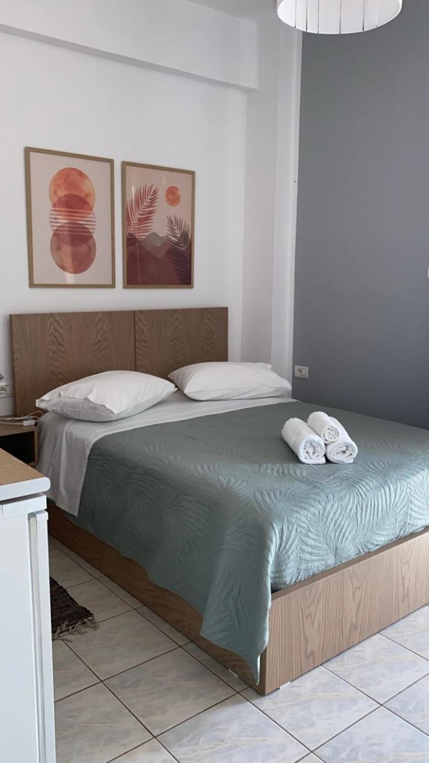 Harmonia Guest House 2 Himare Rum bild