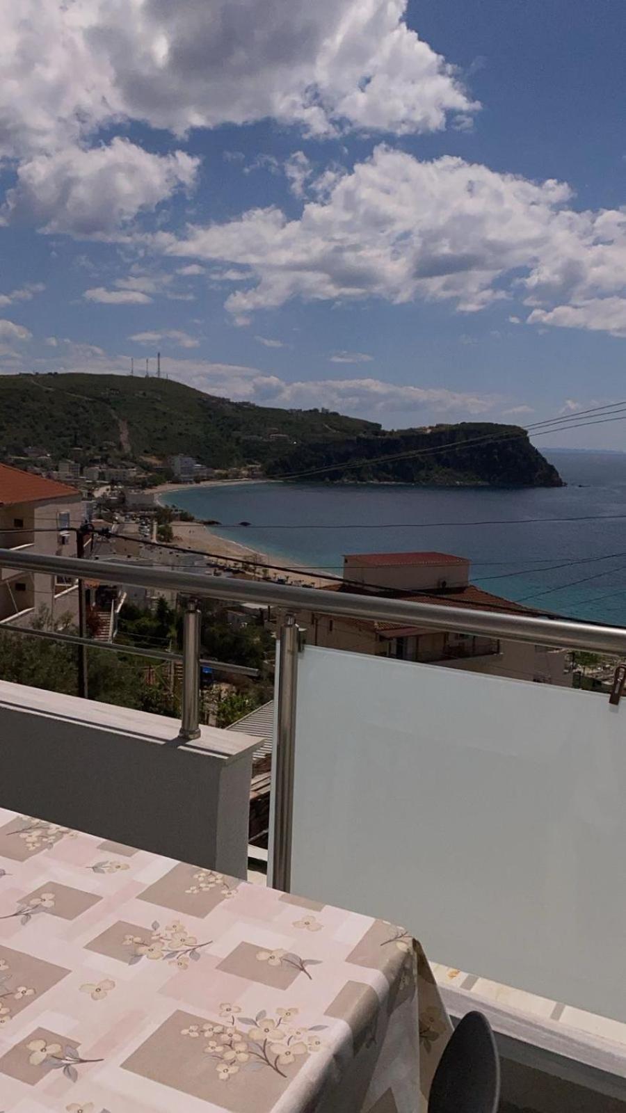 Harmonia Guest House 2 Himare Exteriör bild